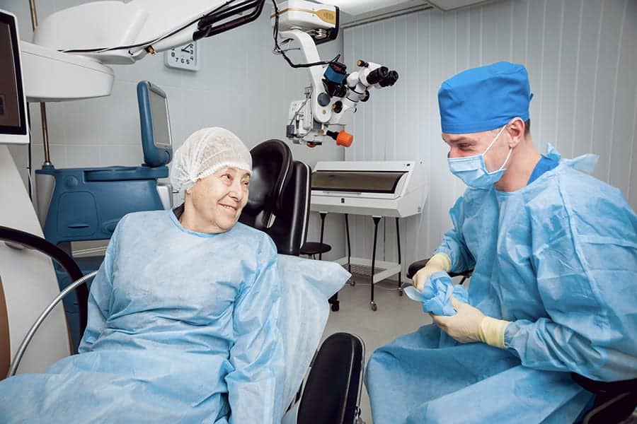 vision double apres operation cataracte temporaire docteur maxime delbarre chirurgien ophtalmologiste specialiste chirurgie refractive montpellier vision double apres operation cataracte temporaire docteur maxime delbarre chirurgien ophtalmologiste specialiste chirurgie refractive montpellier